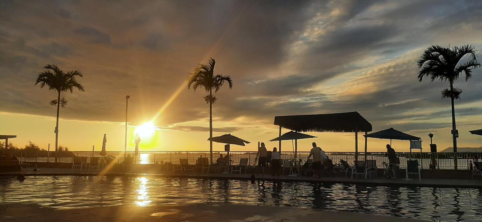 Golden Lake Resort - Apart Hotel - Arraial Do Cabo Zewnętrze zdjęcie